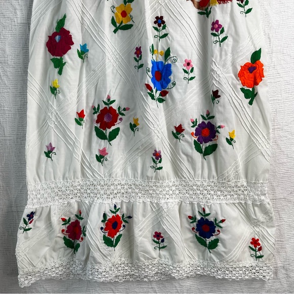 Vintage 70s Mexican Pintuck Halter Handmade Embroidered Floral Fiesta Maxi Dress - Picture 4 of 16